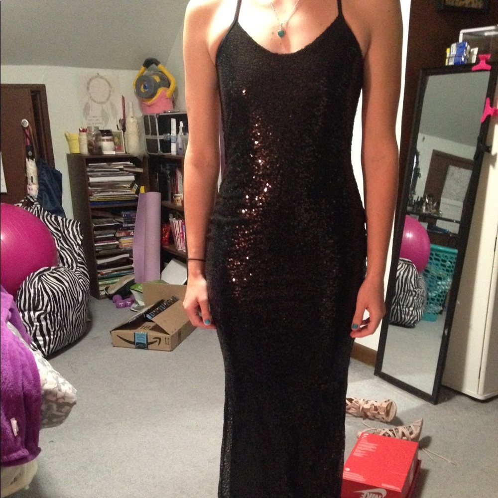 black sequence backless prom dress